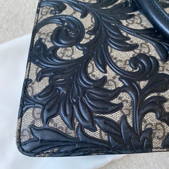 **AUTHENTIC GUCCI ARABESQUE HANDBAG** - Picture 11 of 16